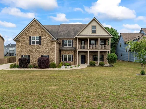 18 Bradley Dr, Fort Mitchell, AL 36856