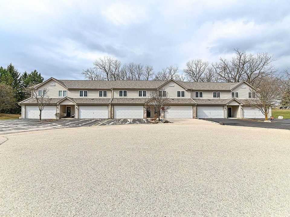 1st image of 1915 Mallard Pointe CIRCLE #C