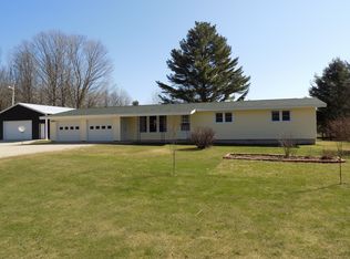 1464 Beckman Rd, Manistique, MI 49854