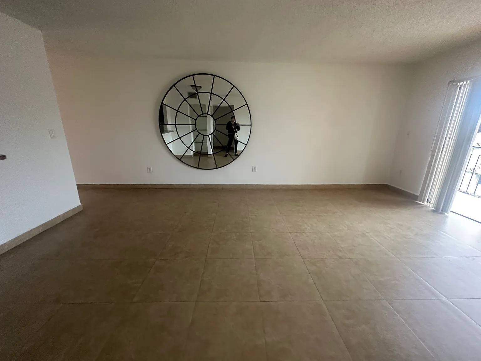 2 bed, 1.5 bath, 943 sqft, $2,200 — Photo 4
