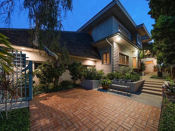 5th image of 16000 Gulf Blvd