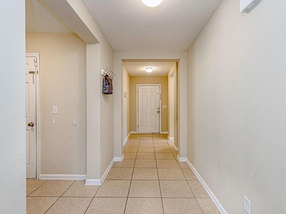 5th image of 4887 Creek Bluff Ln