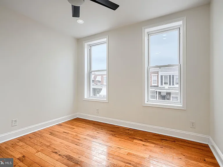 404 N Robinson St — Photo 15