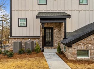 2010 Main St NW, Atlanta, GA 30318