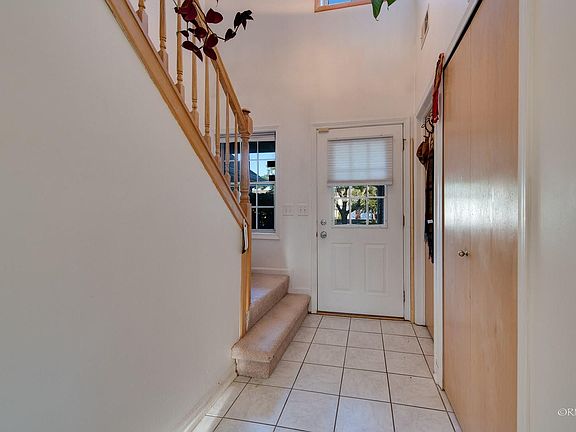 3rd image of 224 Chesterfield Ct Unit C