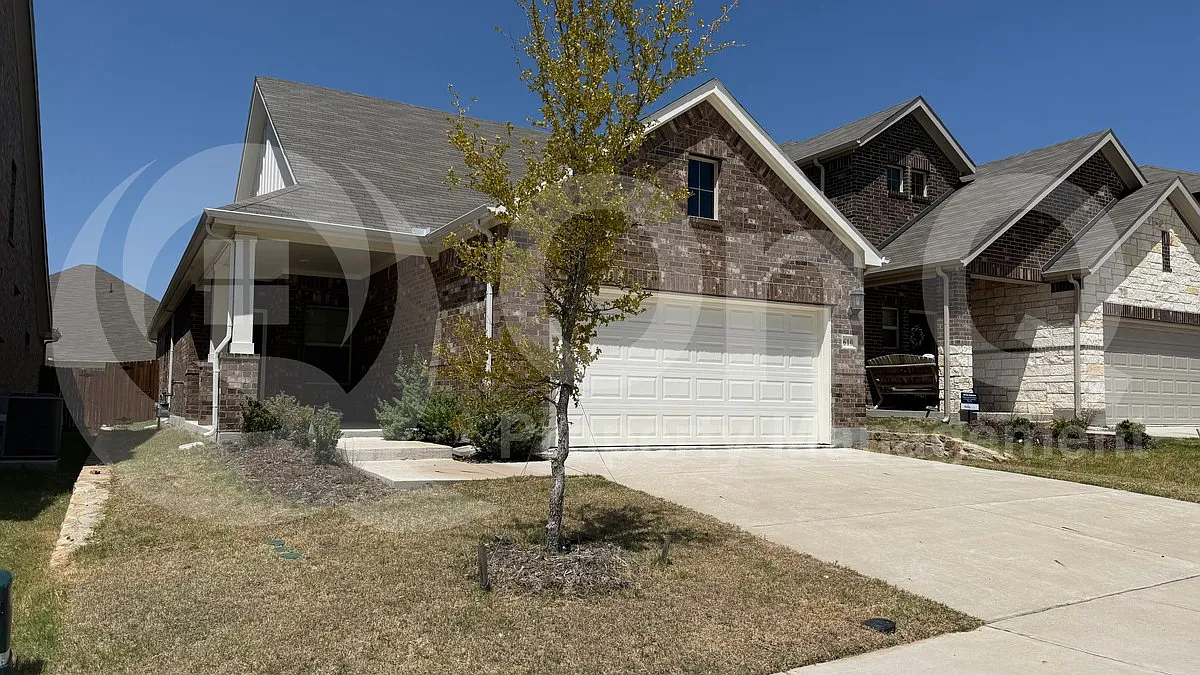 4 bed, 2.0 bath, 1614 sqft, $2,195 — Photo 3