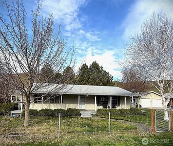 510 W 2nd Street, Starbuck, WA, 99359