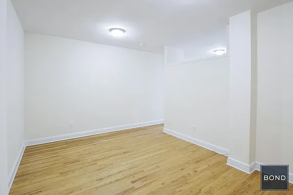 Rented by Bond New York | media 16