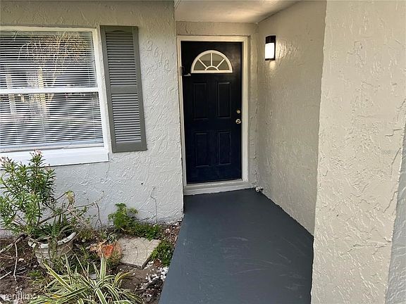 4th image of 2618R E Santana Ave