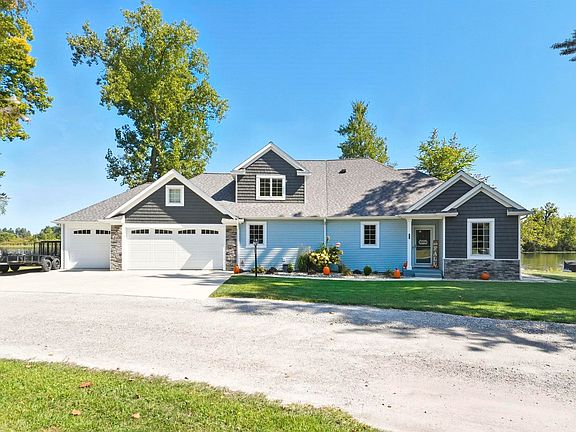 2nd image of 5425 S Groveland Dr