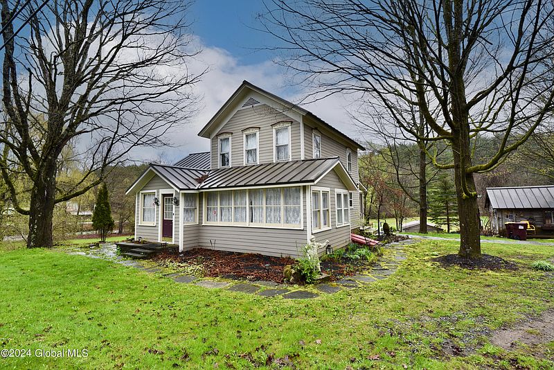 2nd image of 488 Middle Grove Road