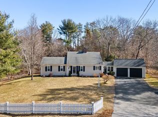 65 Enterprise St, Duxbury, MA 02332