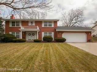 1207 20th St, West Des Moines, IA 50265