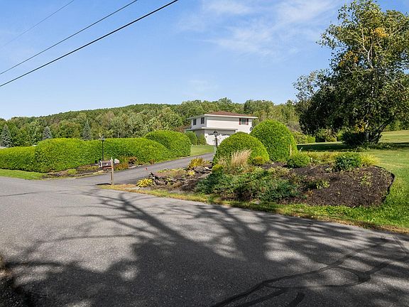5th image of 210 McLeod Road