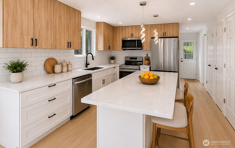 5th image of 7605 NE Hidden Cove Rd