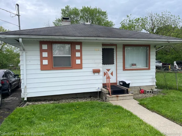 742 E Bundy Ave, Flint, MI 48505