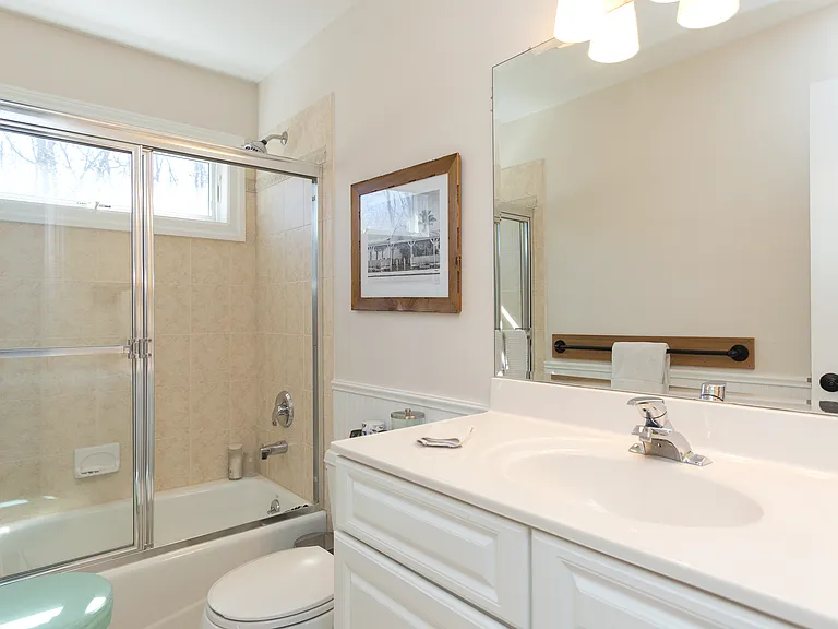 21 Cove Neck Ln — Photo 14