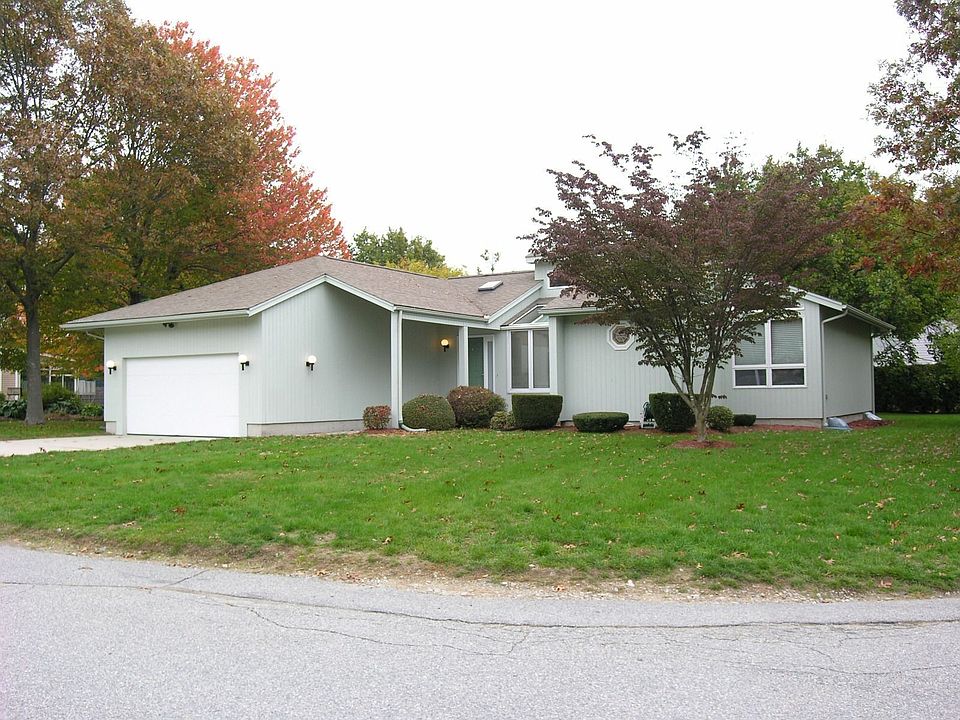 Ranch with 2 Car Garage