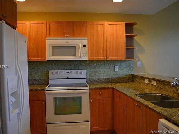 2nd image of 10850 NW 89th Ter