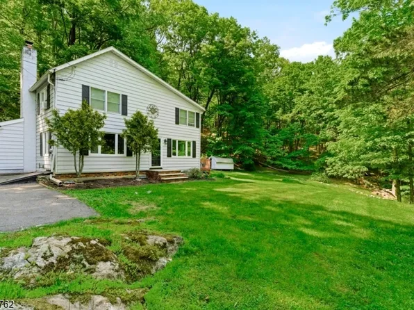 84 Scudders Rd, Sparta Twp., NJ 07871