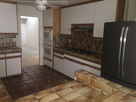 3rd image of 909 Alvarado Ave APT 35