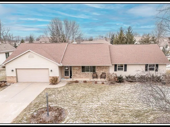 W5966 Blazing Star Dr, Appleton, WI 54915