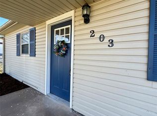 203 E Green St, Meeker, OK 74855