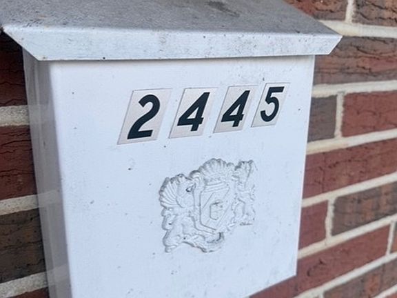 4th image of 2445 Adams Ave