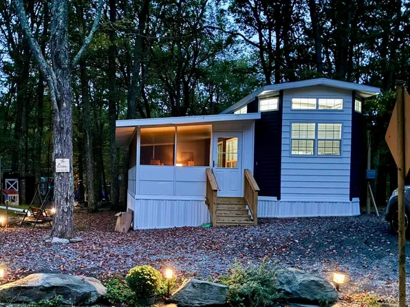 126 Deer Run, Milford, PA 18337