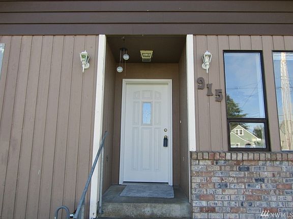 3rd image of 915 1st St