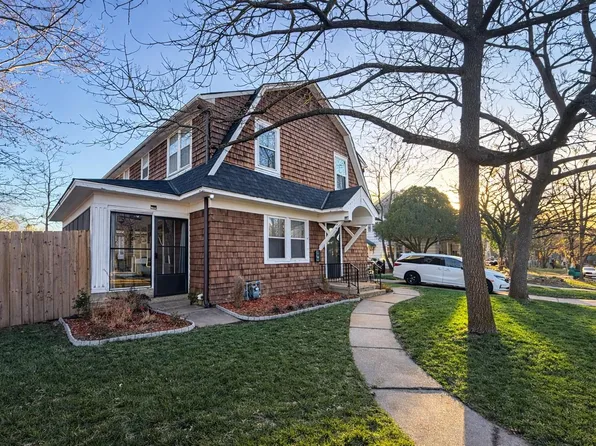 3945 E Elm St, Wichita, KS 67208