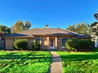1613 Glencairn Ln, Lewisville, TX 75067
