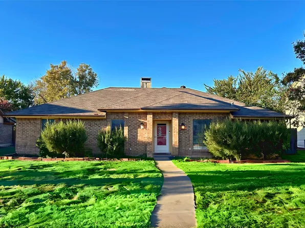 1613 Glencairn Ln, Lewisville, TX 75067