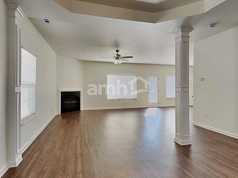 2524 Ingleside Dr — Photo 8