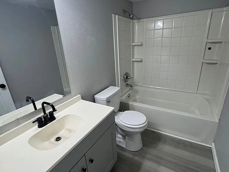 3536 Heatherton Dr — Photo 9