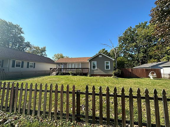 3rd image of 731 Fulton St