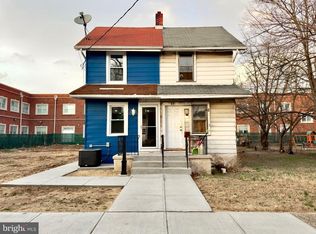 43 Park Ave, Riverside, NJ 08075