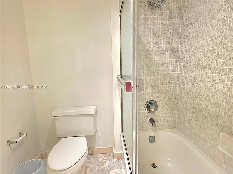 290 174th St #1517 — Photo 20