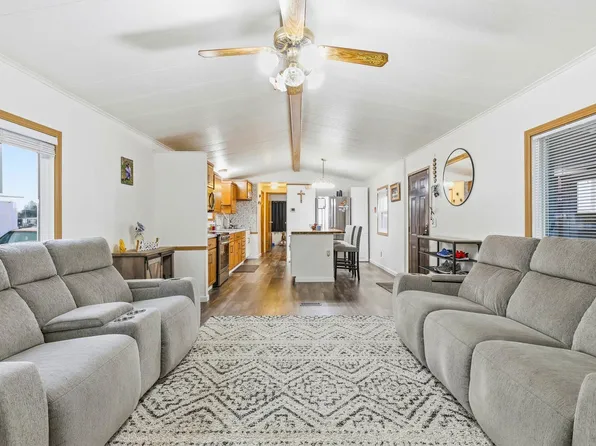 1000 Alexander Ct Trailer 21, Prosser, WA 99350