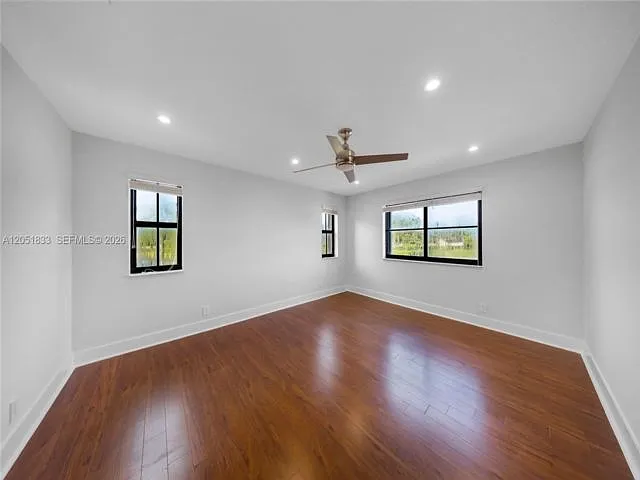 1538 Tamarind Ct — Photo 7
