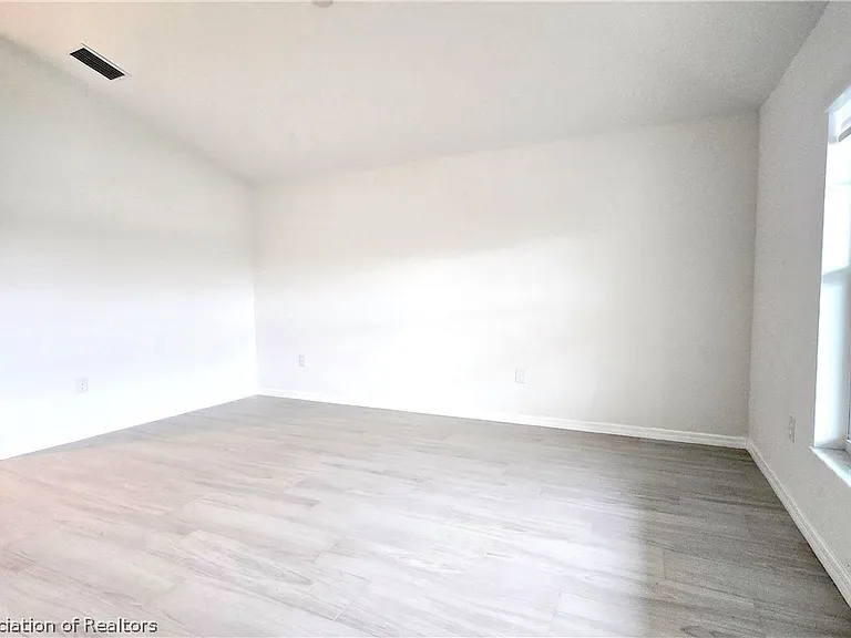 3120 Calypso Dr — Photo 9