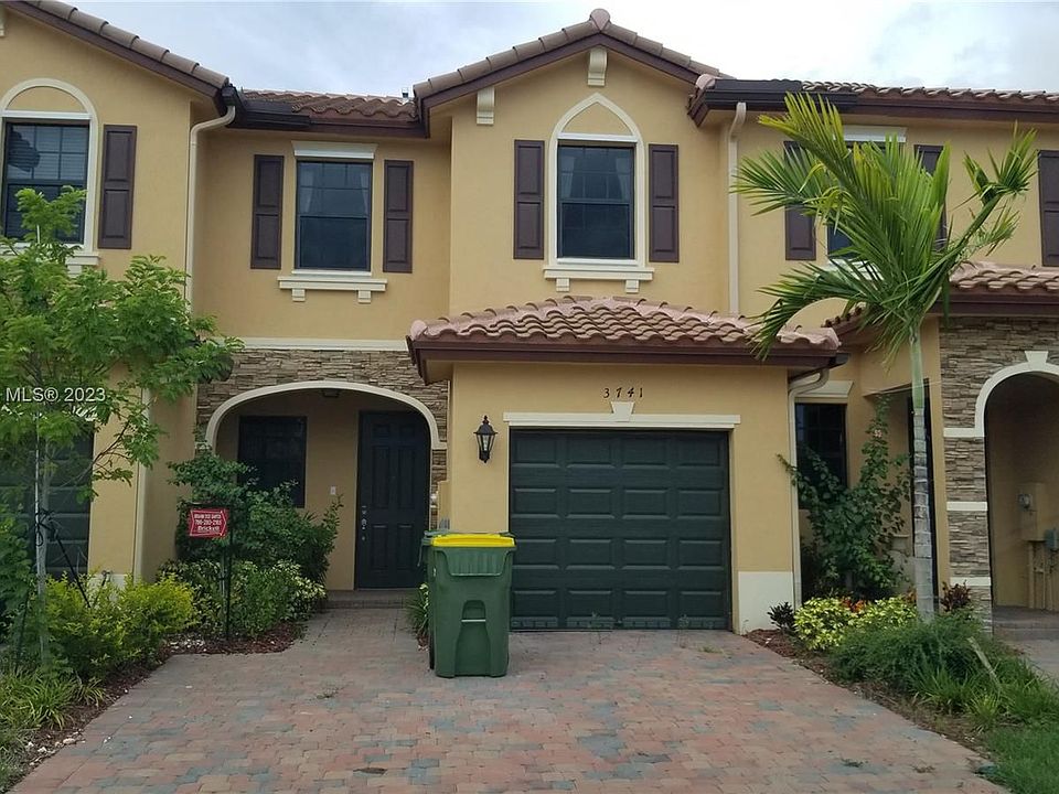 1st image of 3741 SE 1st St Unit 3741