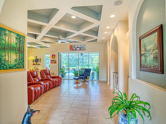 5th image of 268 Birkdale Dr