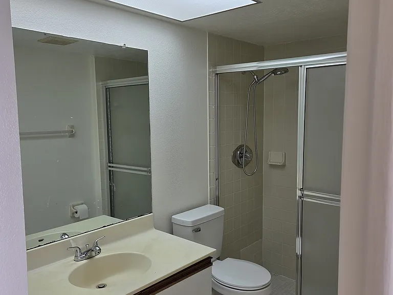 1210-1222 SE 8th St #1214-7 — Photo 11