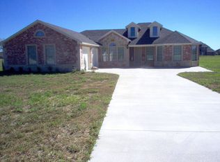 911 Irene Dr, Seagoville, TX 75159