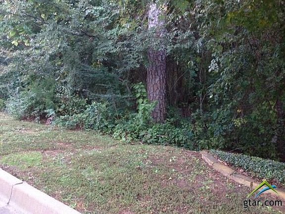 5th image of 3965 Charleston Park