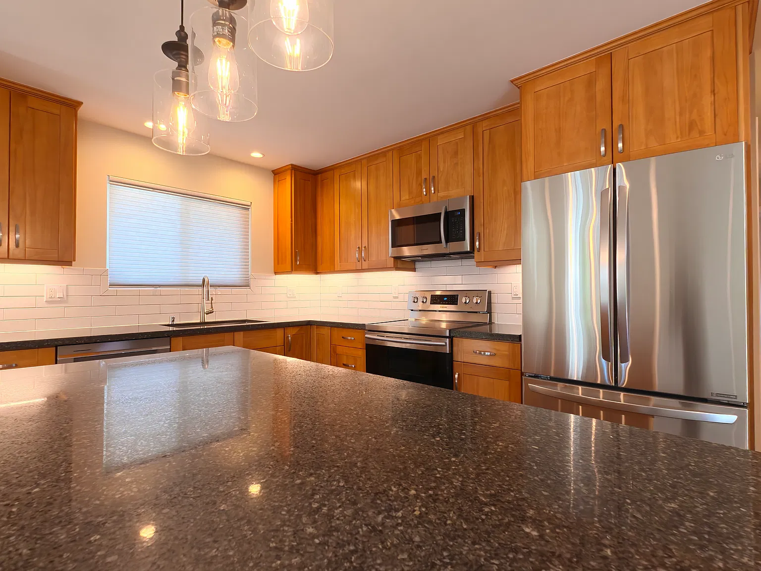 2 bed, 1550 sqft, $4,800 — Photo 3