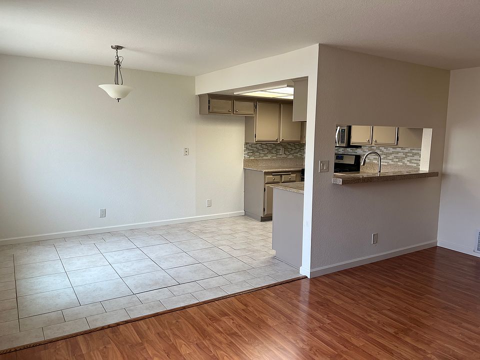 1st image of 476 E Santa Anita Ave #G