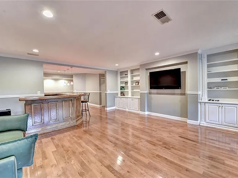 645 Falls Bay Ct — Photo 66