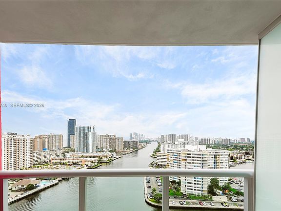 2nd image of 2602 E Hallandale Beach Blvd #R1905